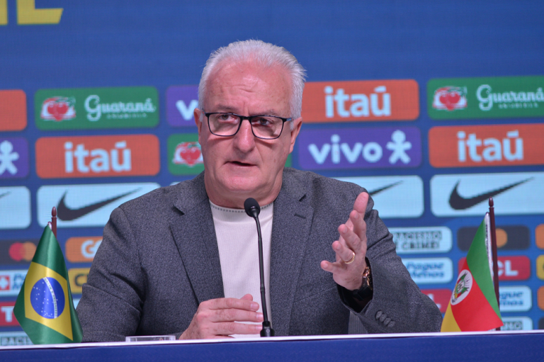 dorivaljunior_coletiva_selecaobrasileira.png